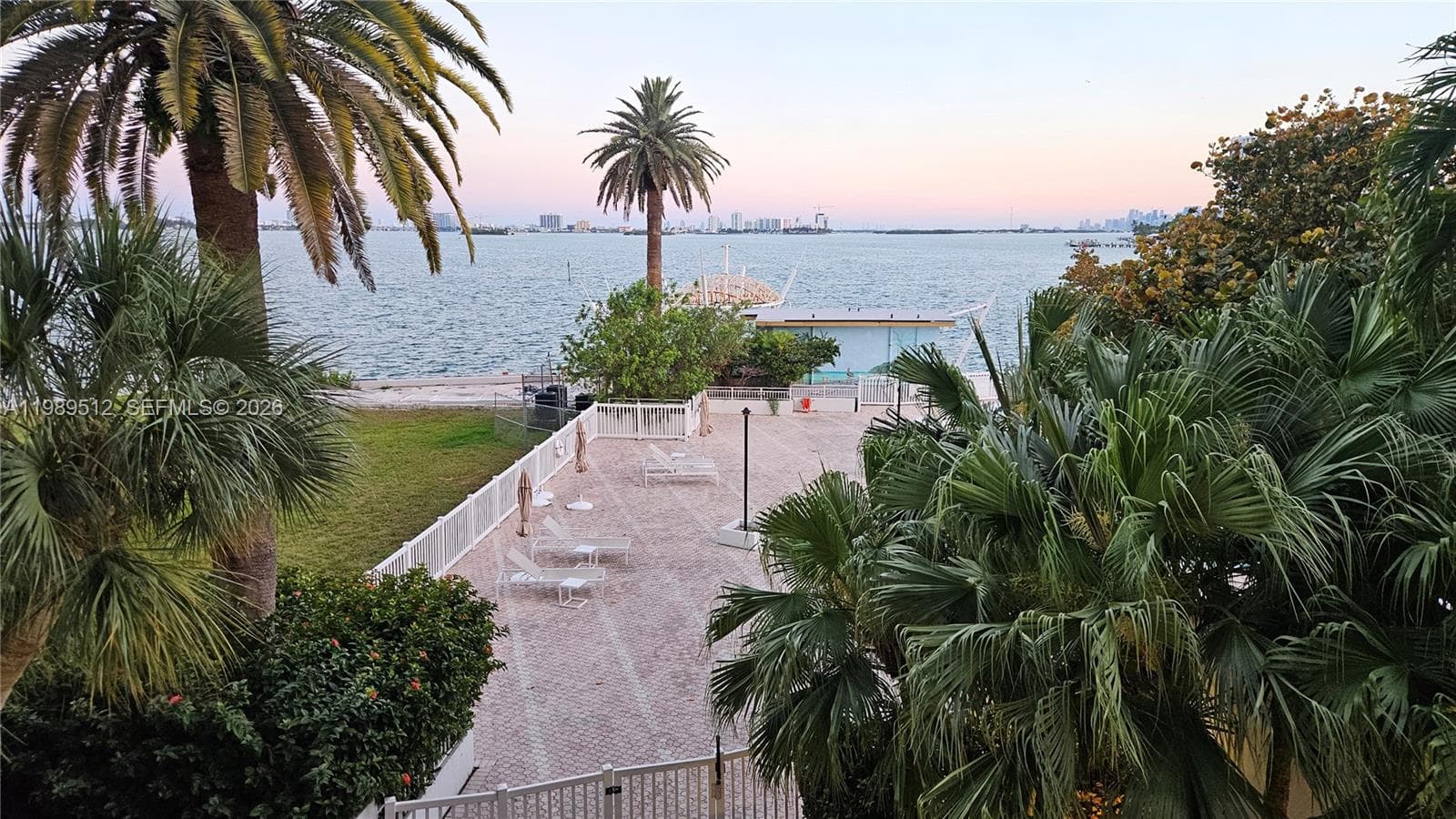 11111 Biscayne Blvd # 3F, Miami FL 33181 — 18