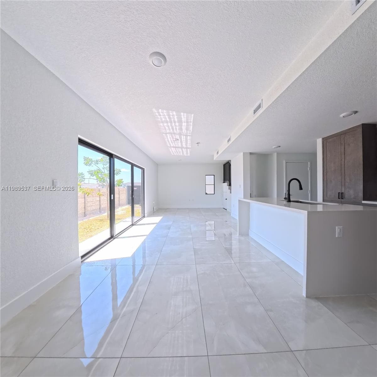1374 NW 1st St, Florida City FL 33034 — 11