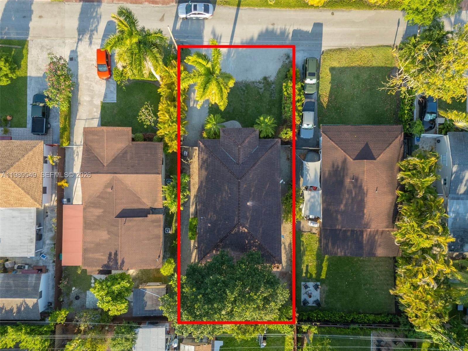 7048 SW 83rd Ct, Miami FL 33143 — 35
