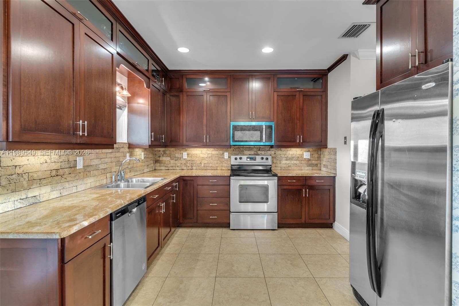 7048 SW 83rd Ct, Miami FL 33143 — 8