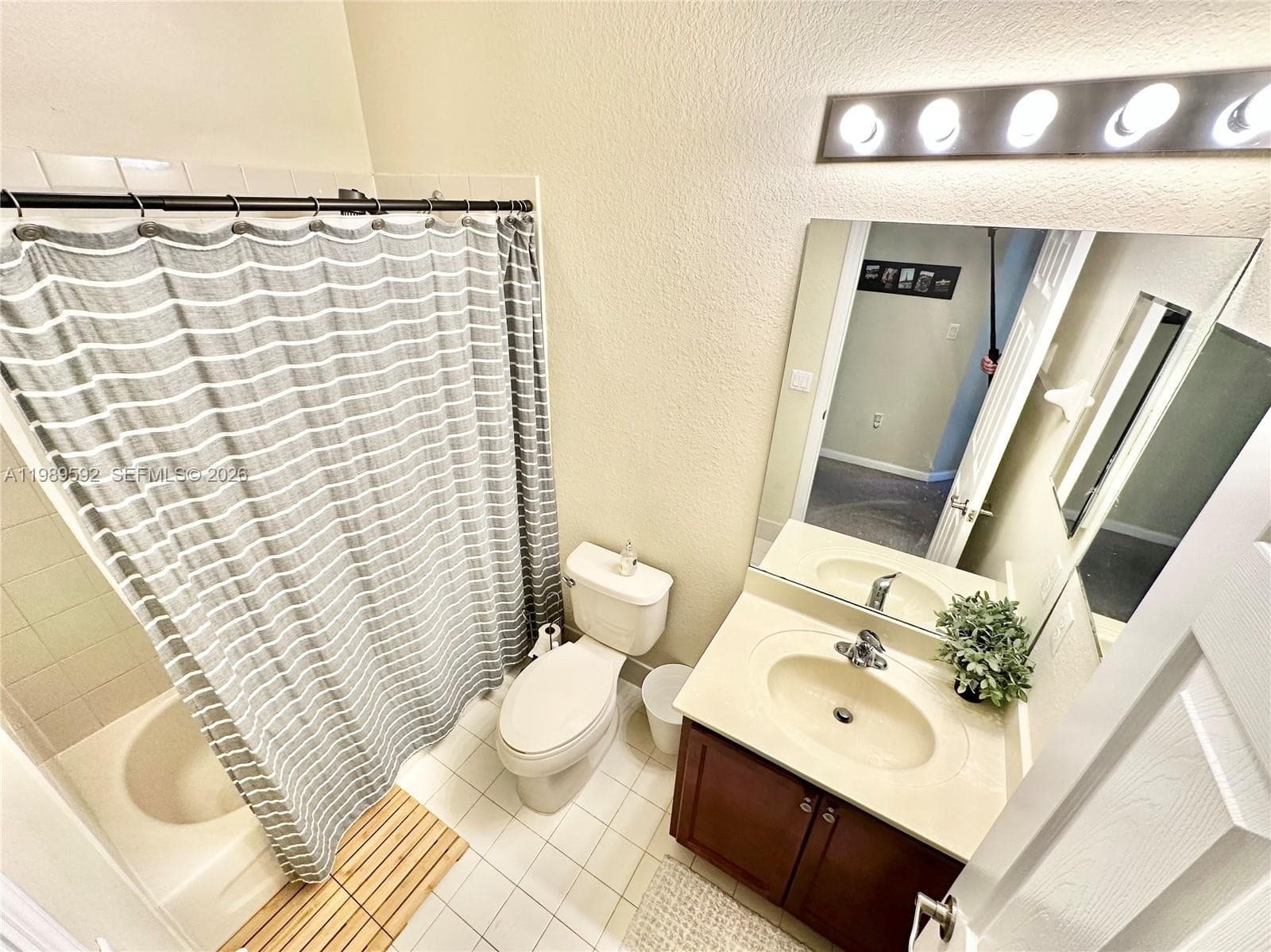 11403 NW 89th St # 219, Doral FL 33178 — 28