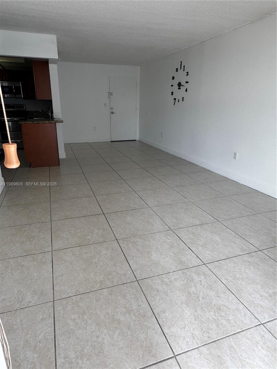 9686 Fontainebleau Blvd # 301, Miami FL 33172 — 13