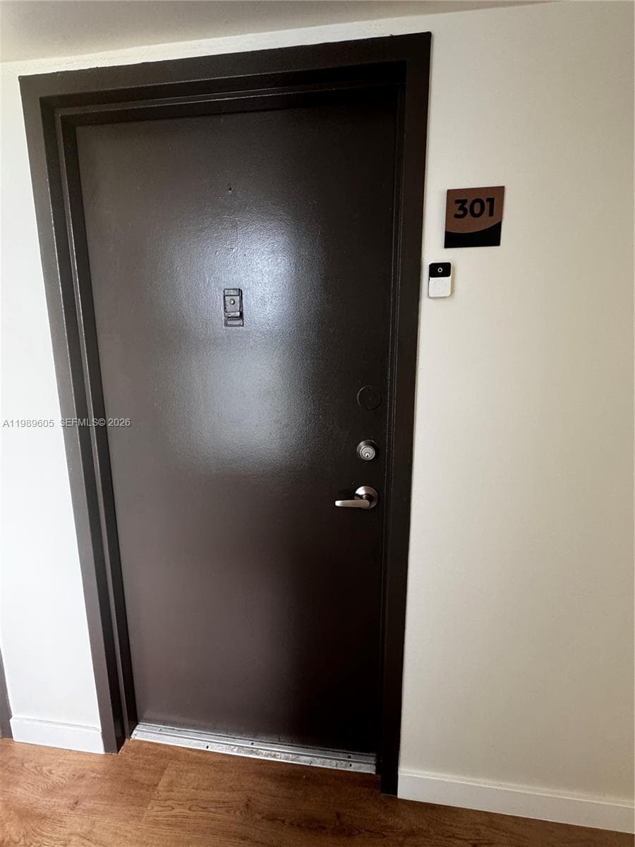 9686 Fontainebleau Blvd # 301, Miami FL 33172 — 16
