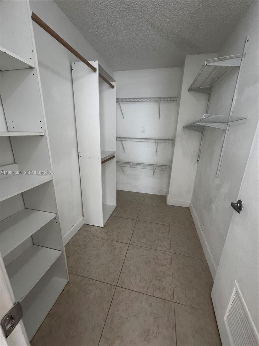 9686 Fontainebleau Blvd # 301, Miami FL 33172 — 7