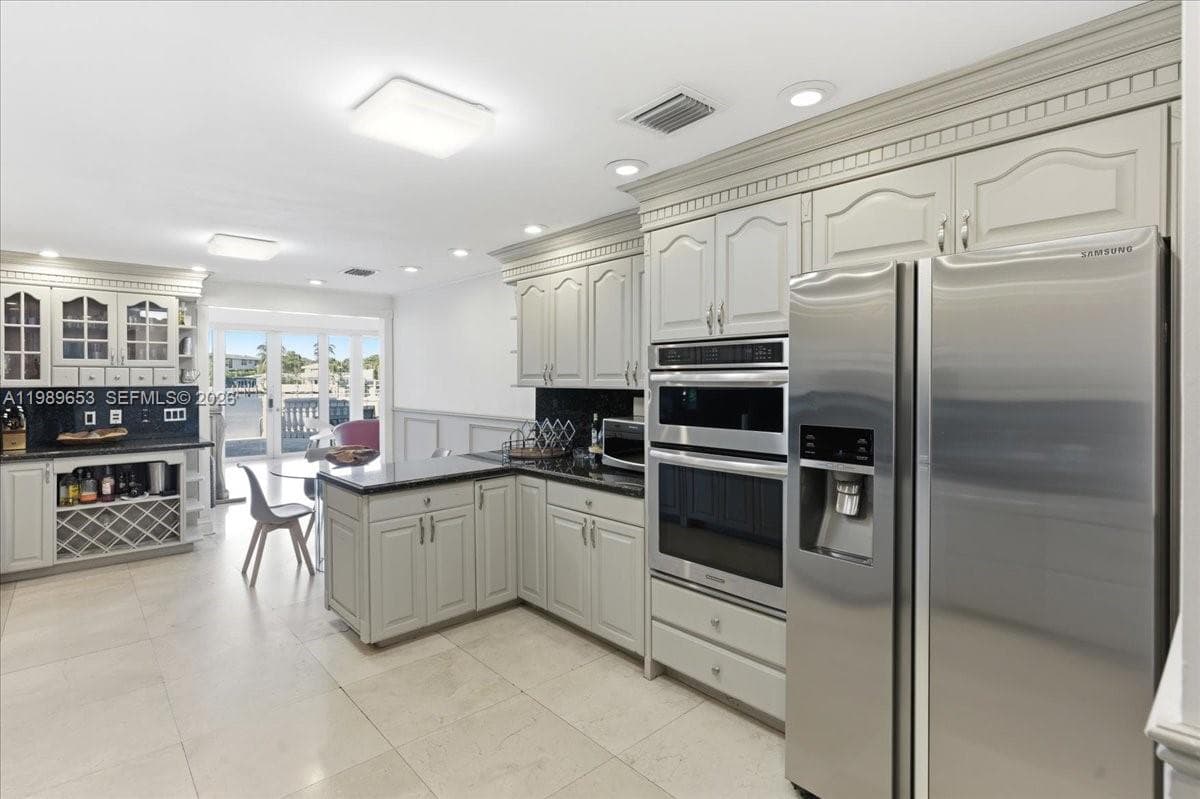 1249 Biscaya Dr, Surfside FL 33154 — 22