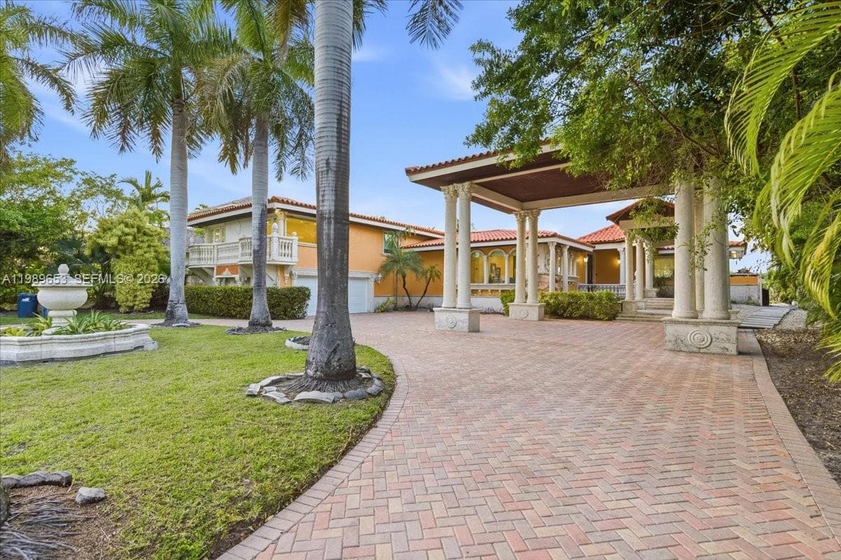 1249 Biscaya Dr, Surfside FL 33154 — 80