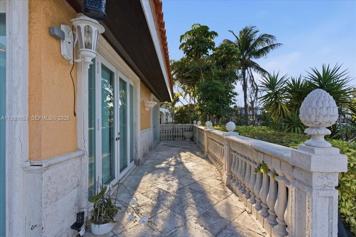 1249 Biscaya Dr, Surfside FL 33154 — 78