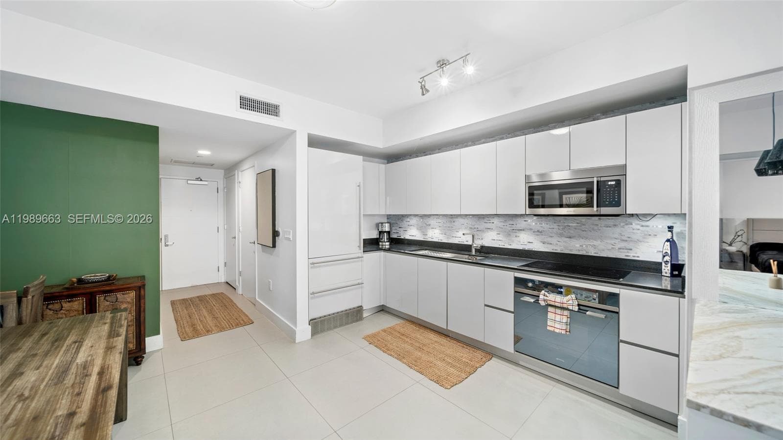 1010 Brickell Ave # 2008, Miami FL 33131 — 4