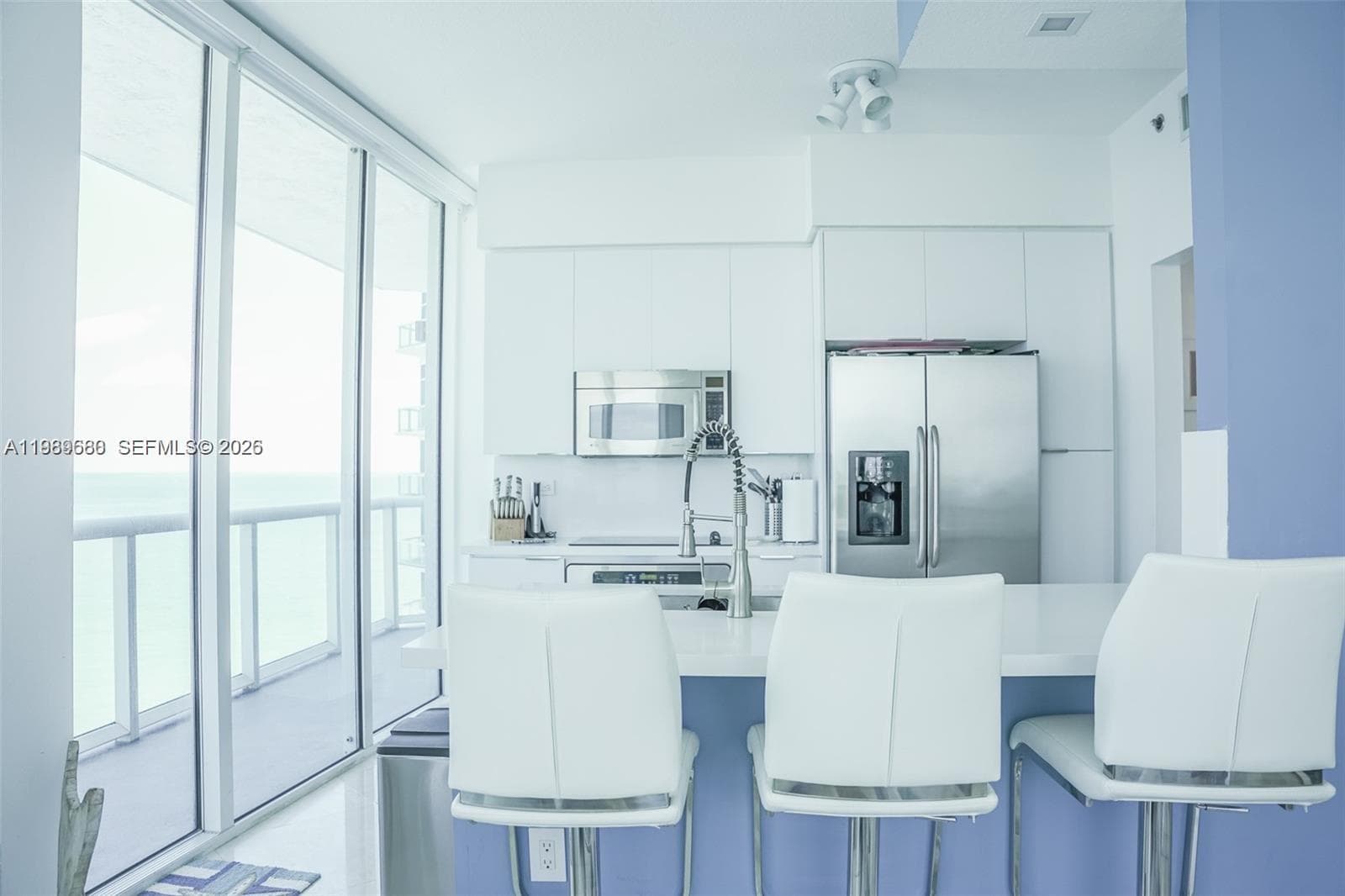 6515 Collins Ave # 1709, Miami Beach FL 33141 — 7