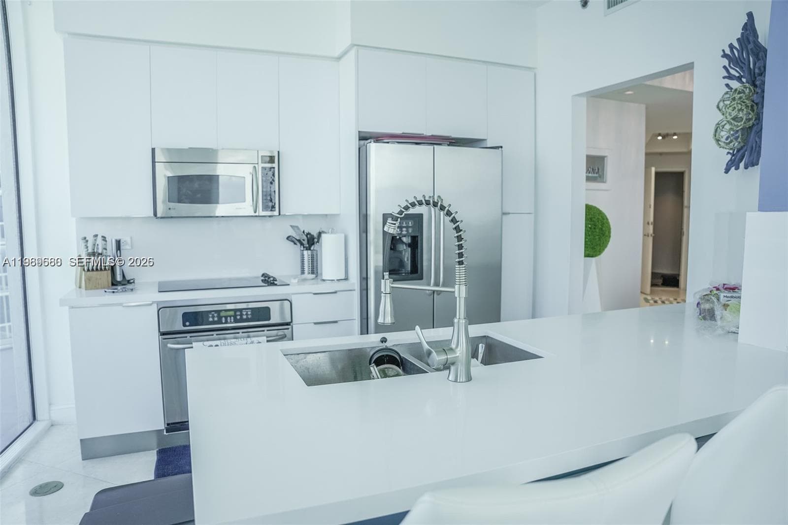 6515 Collins Ave # 1709, Miami Beach FL 33141 — 10