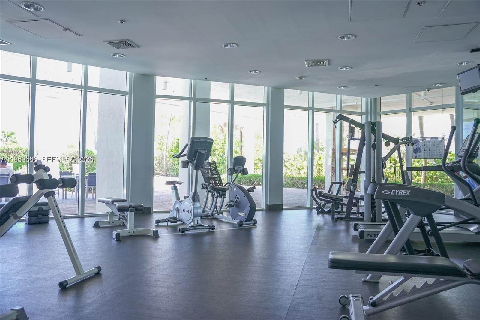 6515 Collins Ave # 1709, Miami Beach FL 33141 — 18
