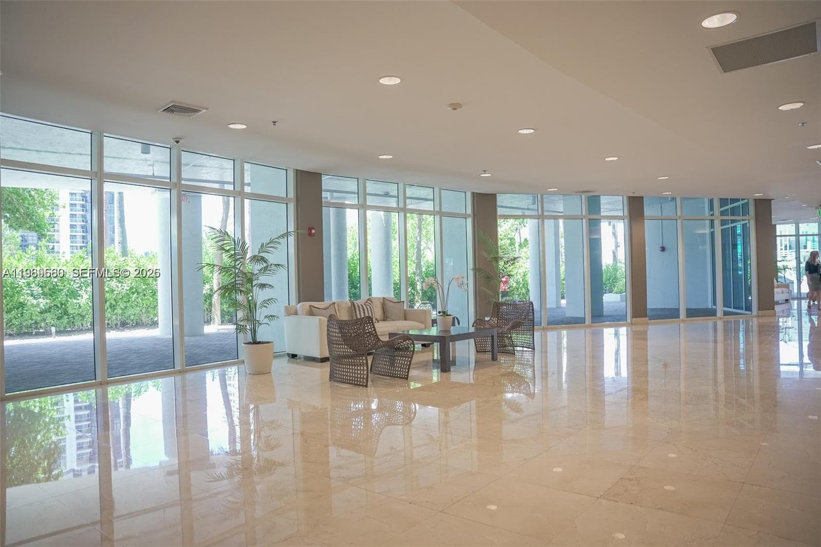 6515 Collins Ave # 1709, Miami Beach FL 33141 — 15