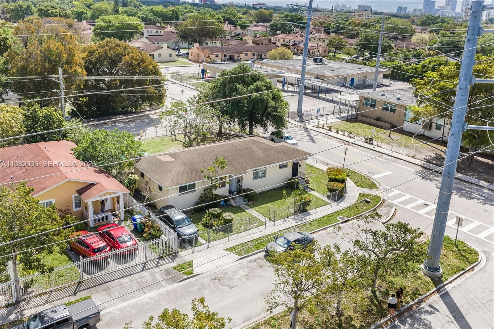 6701 NW 5th Ave, Miami FL 33150 — 34