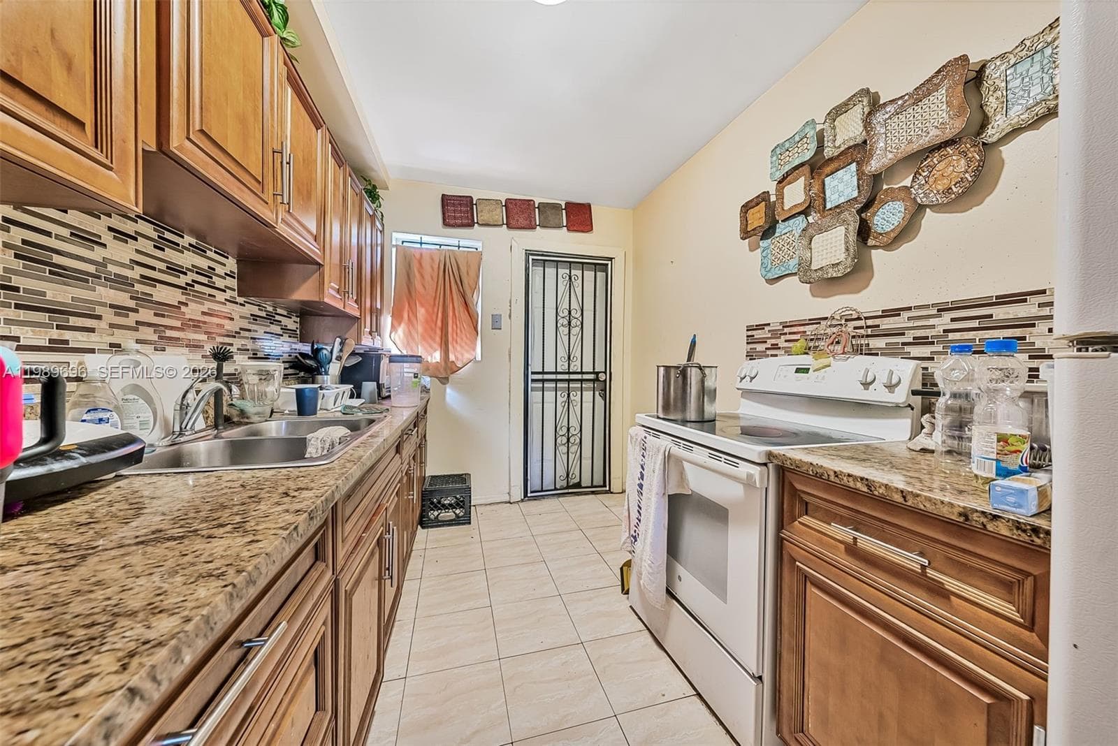 6701 NW 5th Ave, Miami FL 33150 — 10