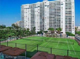 2851 NE 183rd St # 905E, Aventura FL 33160 — 22