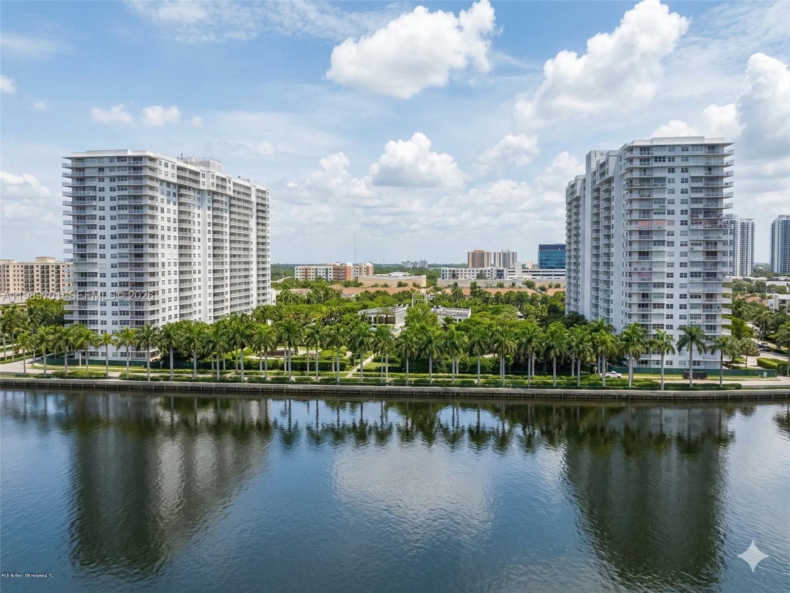 2851 NE 183rd St # 905E, Aventura FL 33160 — 5