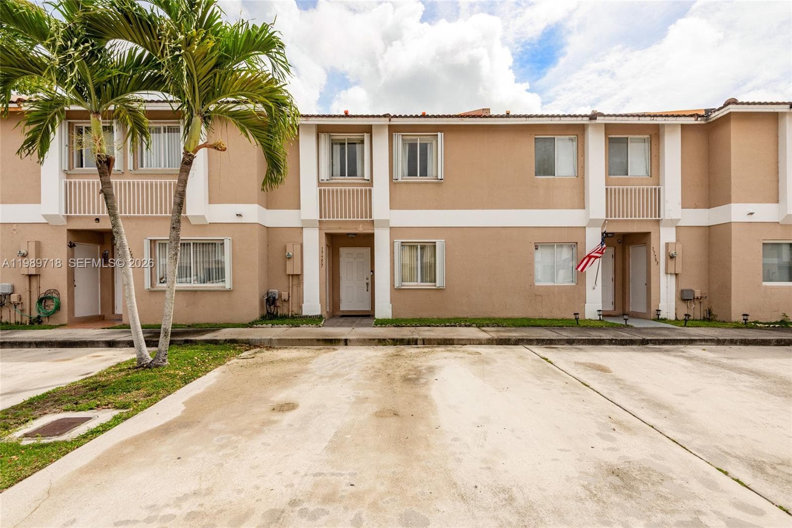 17757 SW 141st Ct, Miami FL 33177 — 1