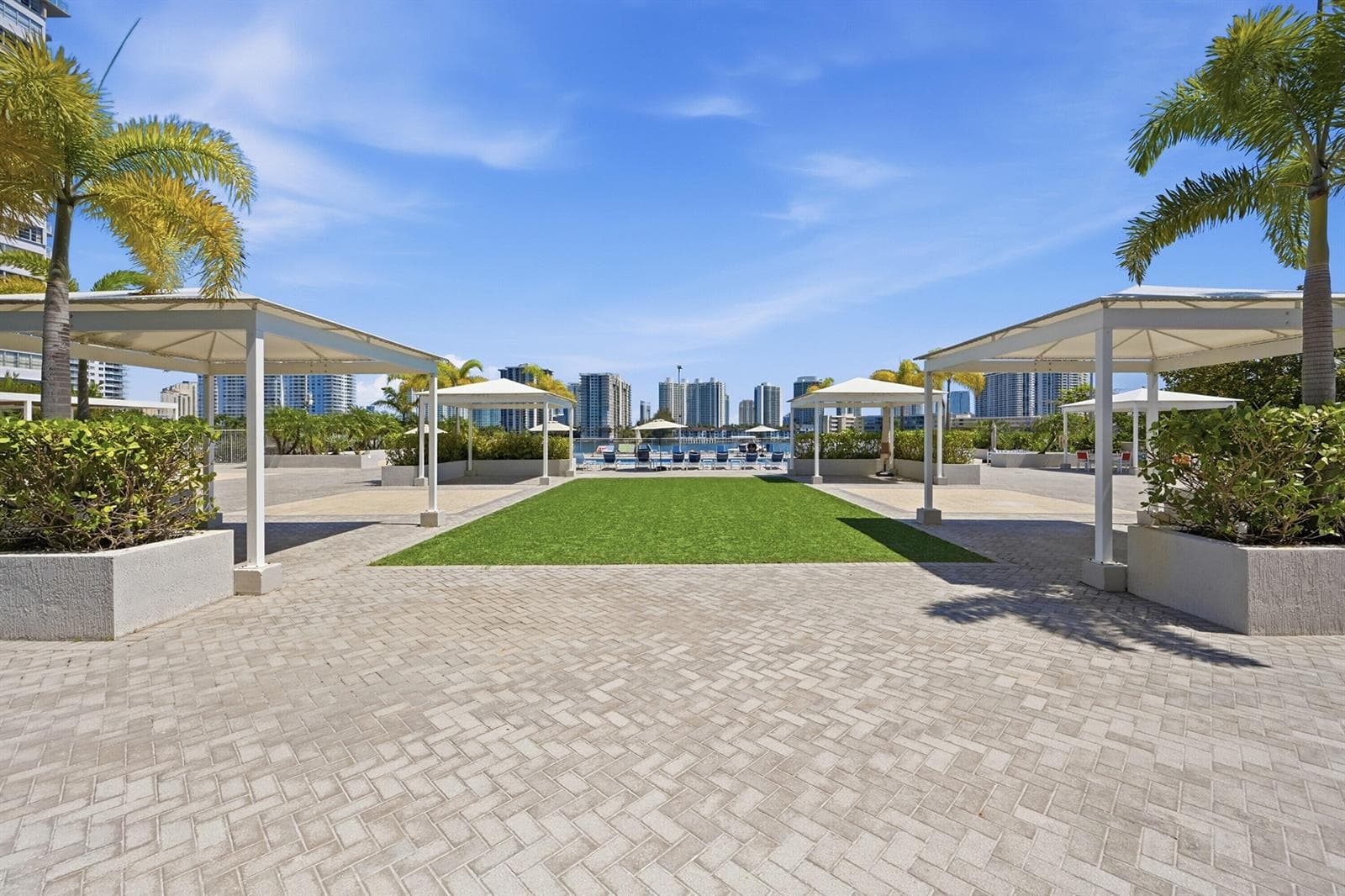 18011 Biscayne Boulevard # 1502, Aventura FL 33160 — 27