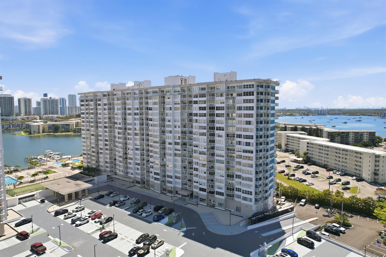 18011 Biscayne Boulevard # 1502, Aventura FL 33160 — 2