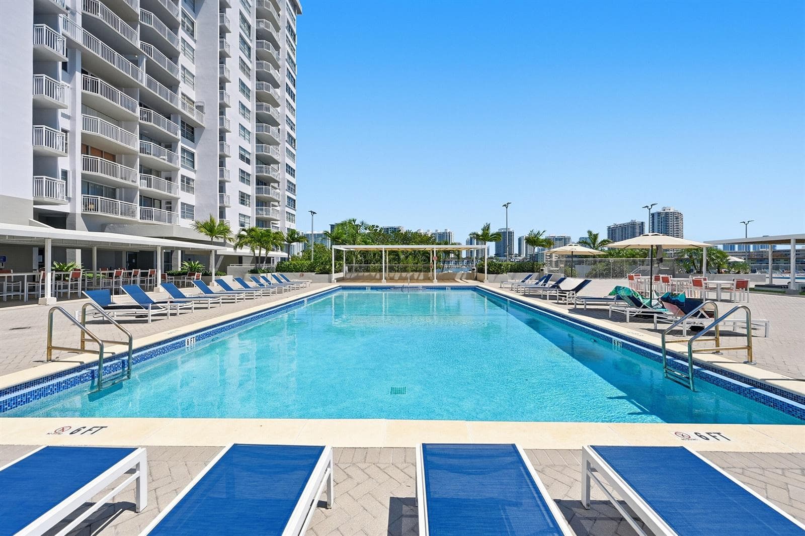 18011 Biscayne Boulevard # 1502, Aventura FL 33160 — 22