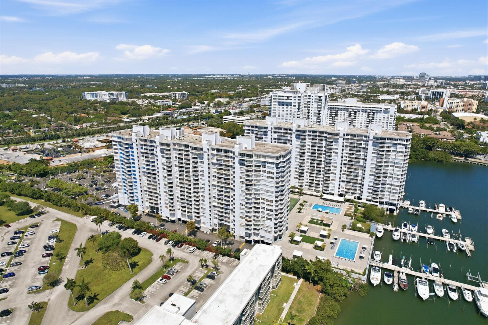 18011 Biscayne Boulevard # 1502, Aventura FL 33160 — 30