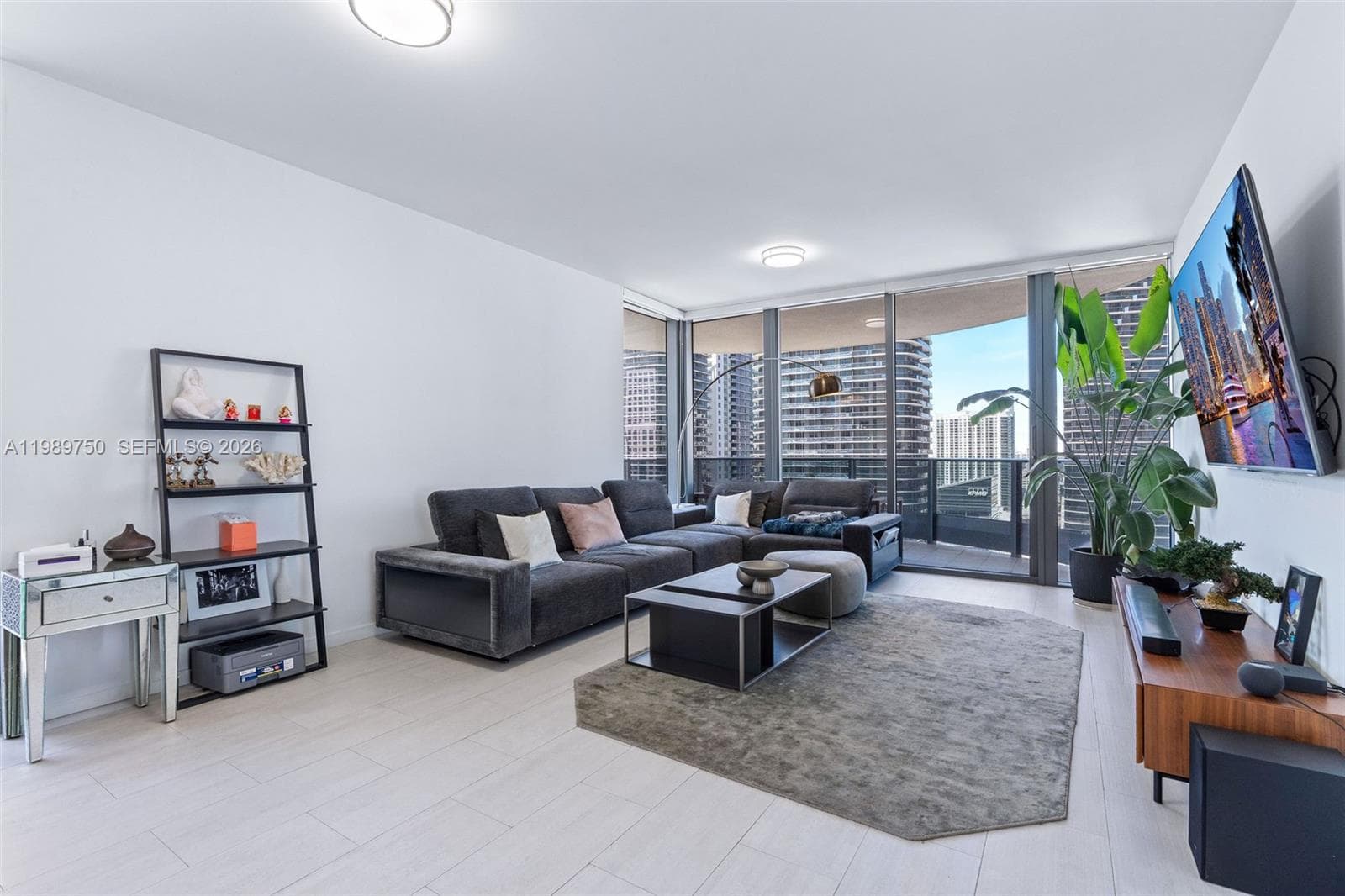 1000 Brickell Plz # 2812, Miami FL 33131 — 3