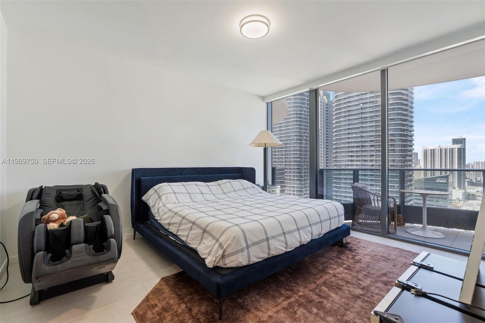 1000 Brickell Plz # 2812, Miami FL 33131 — 14