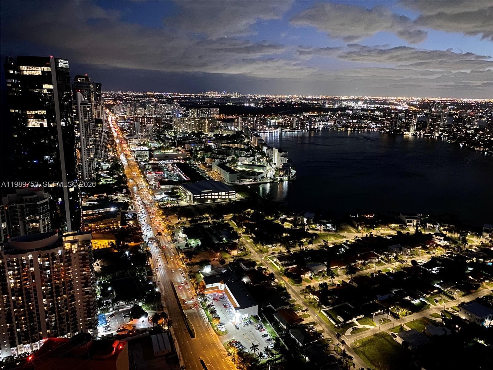 18975 Collins Ave # 5105, Sunny Isles Beach FL 33160 — 32