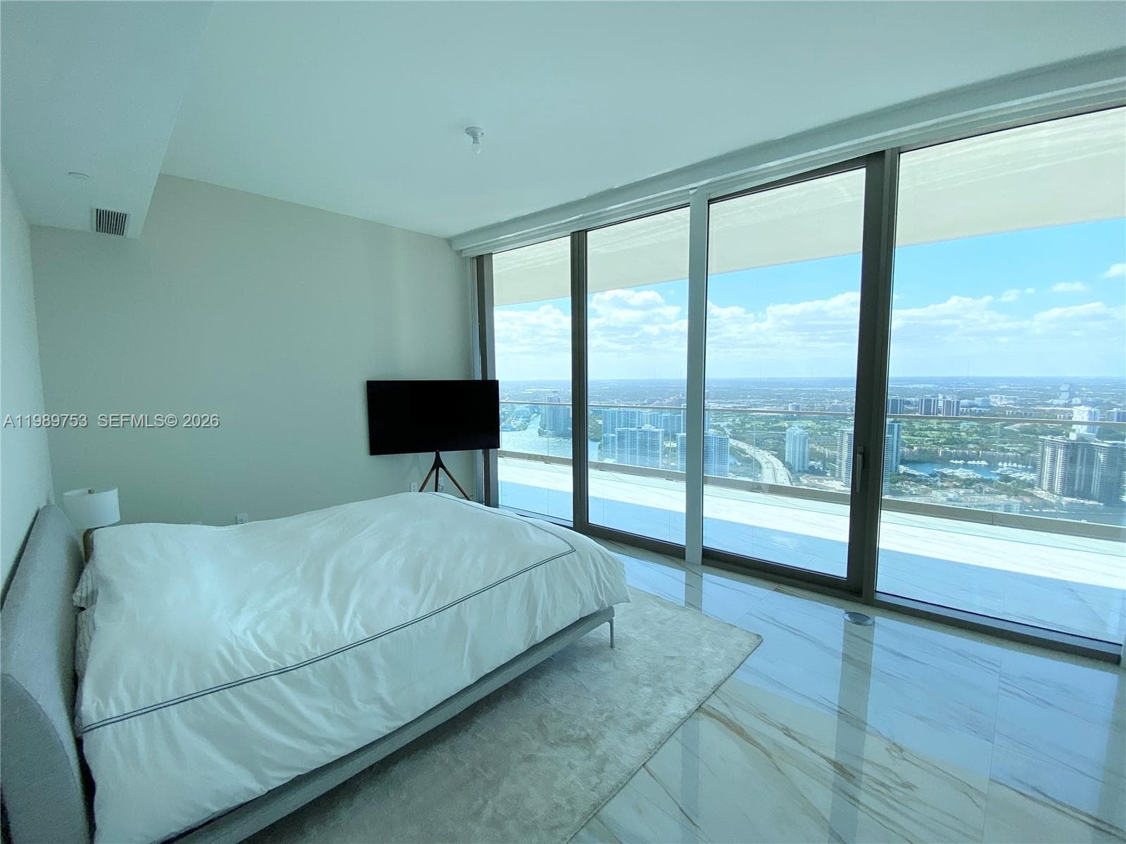 18975 Collins Ave # 5105, Sunny Isles Beach FL 33160 — 9