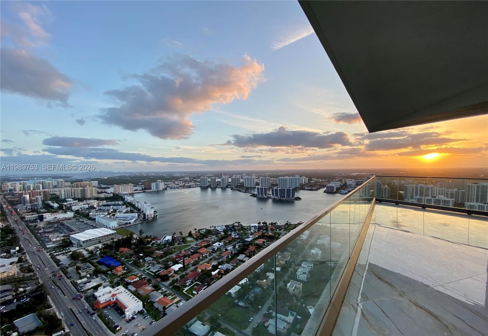 18975 Collins Ave # 5105, Sunny Isles Beach FL 33160 — 19