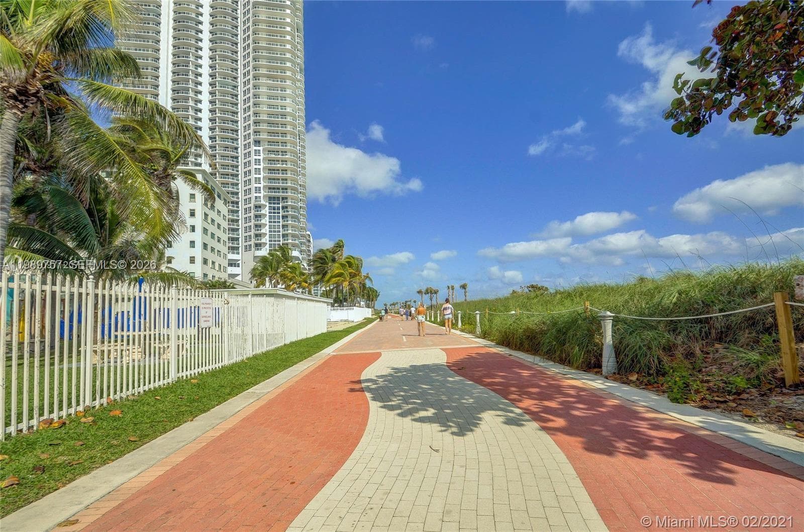 6301 Collins Ave, Miami Beach FL 33141 — 38