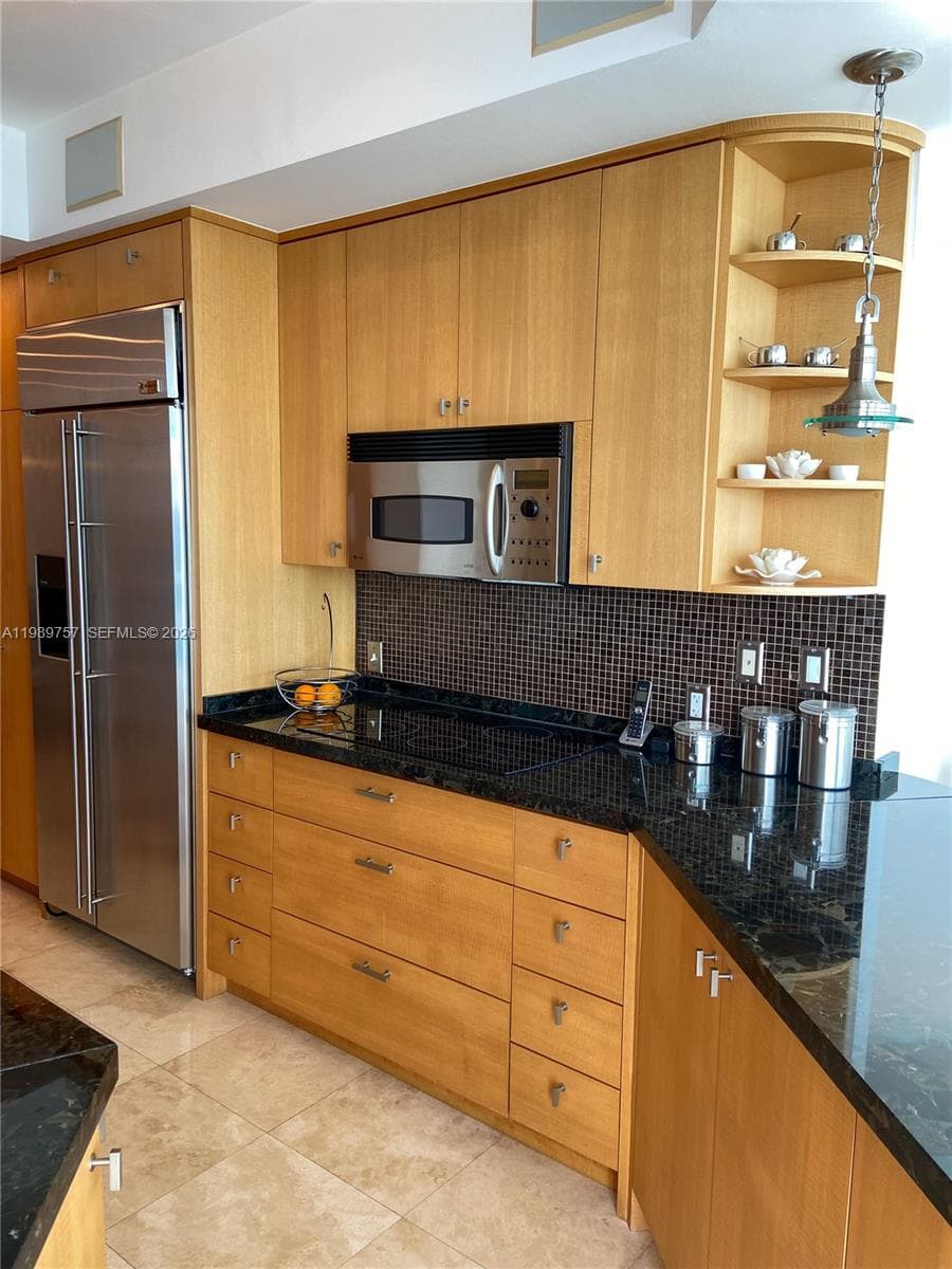 6301 Collins Ave, Miami Beach FL 33141 — 15