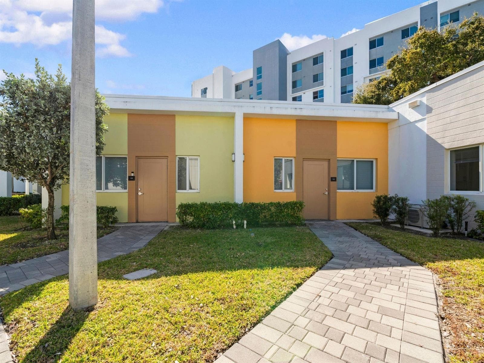 2130 NW 37th Street, Miami FL 33142 — 23