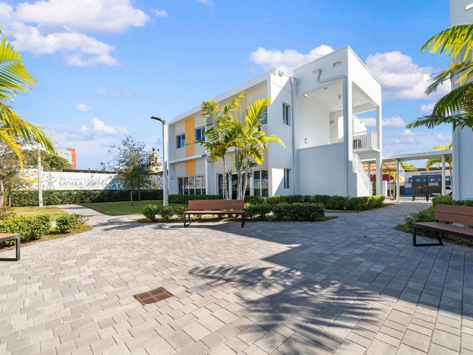 2130 NW 37th Street, Miami FL 33142 — 14