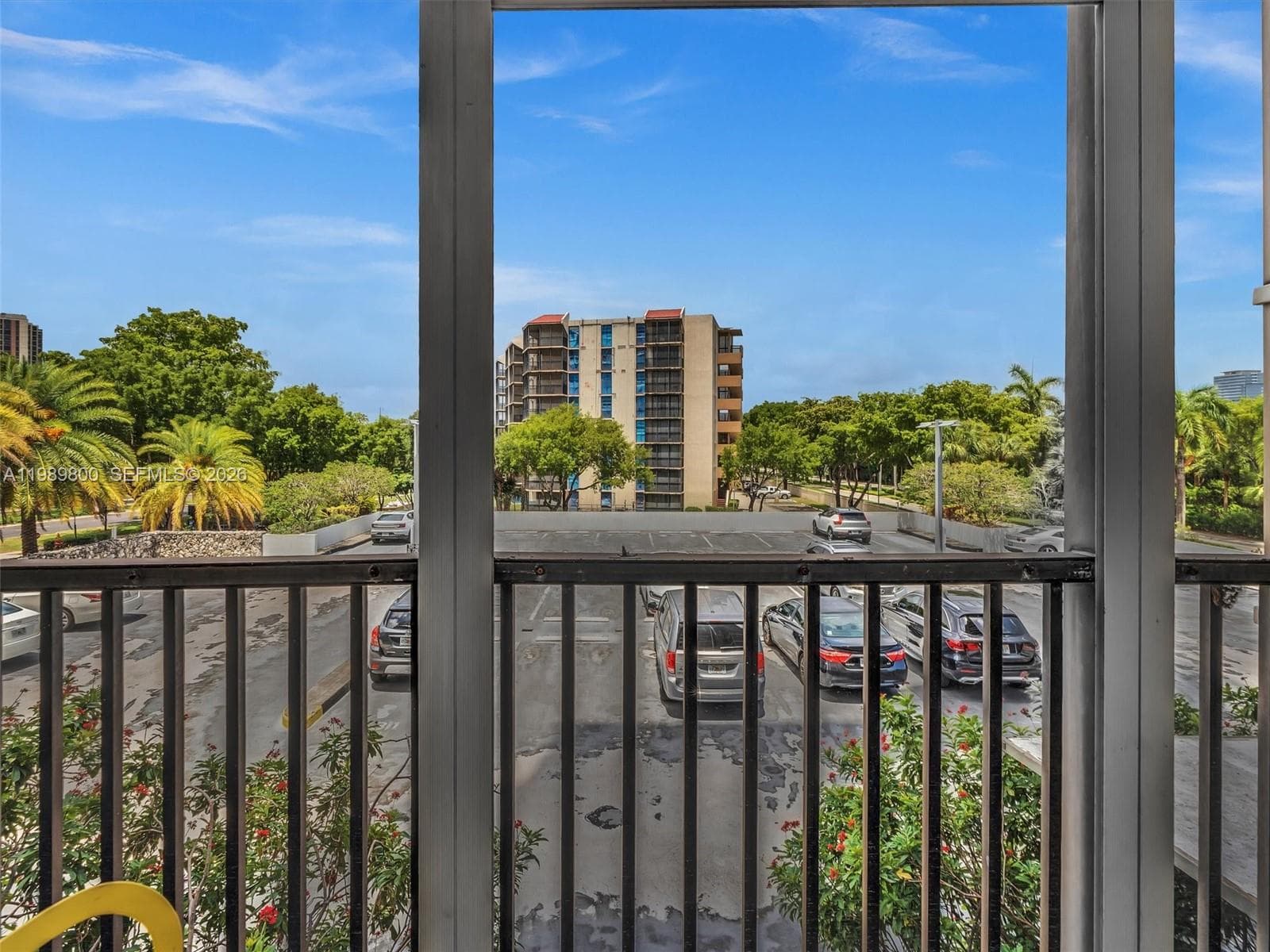 3375 N Country Club Dr # 208, Aventura FL 33180 — 33