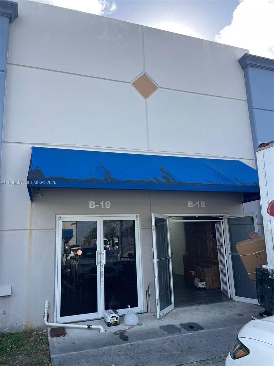 4960 NW 165th St # B19, Miami Gardens FL 33014 — 1