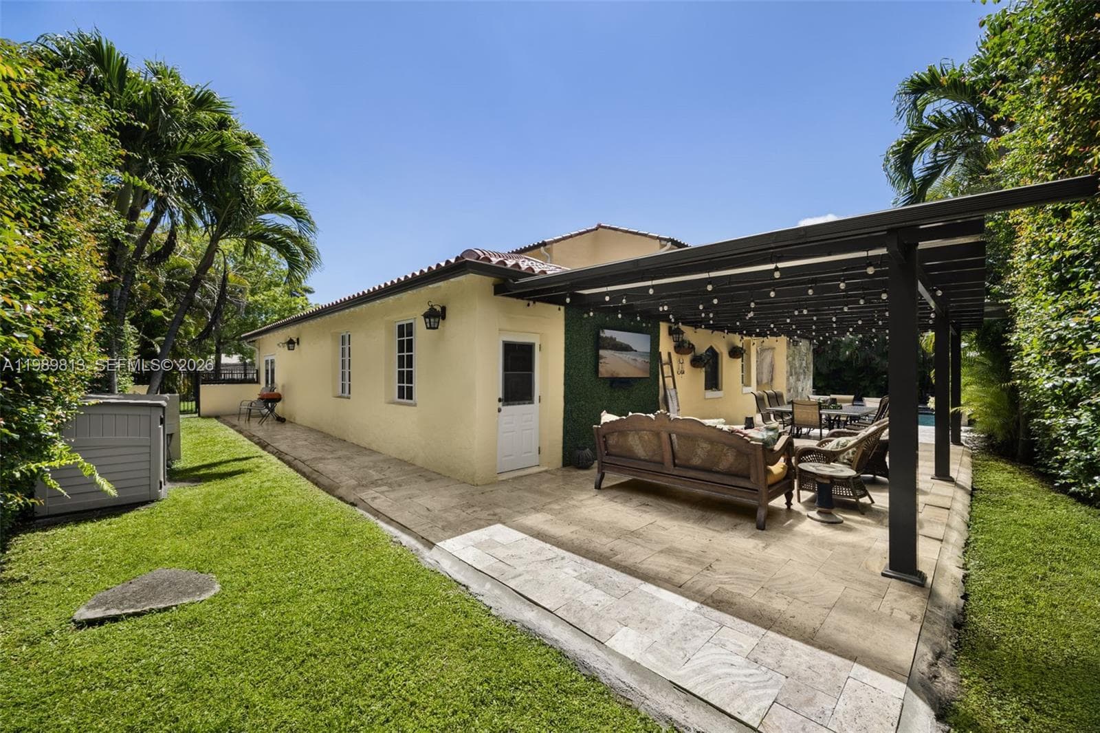4206 Alhambra Cir, Coral Gables FL 33146 — 32