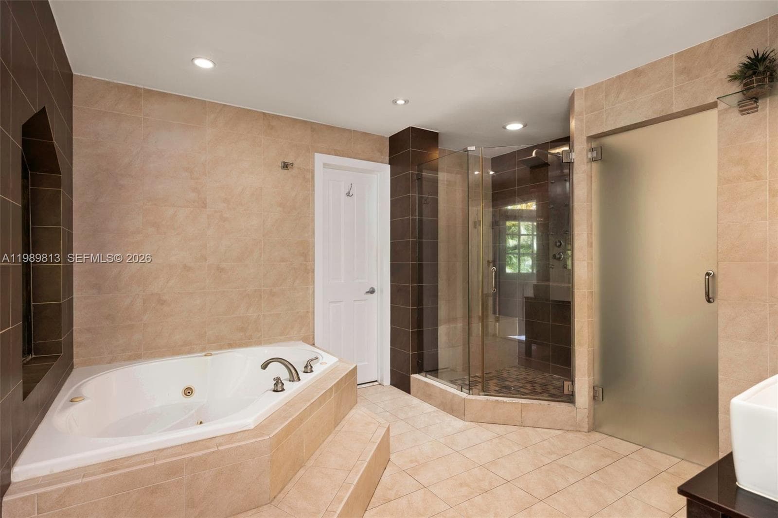4206 Alhambra Cir, Coral Gables FL 33146 — 28