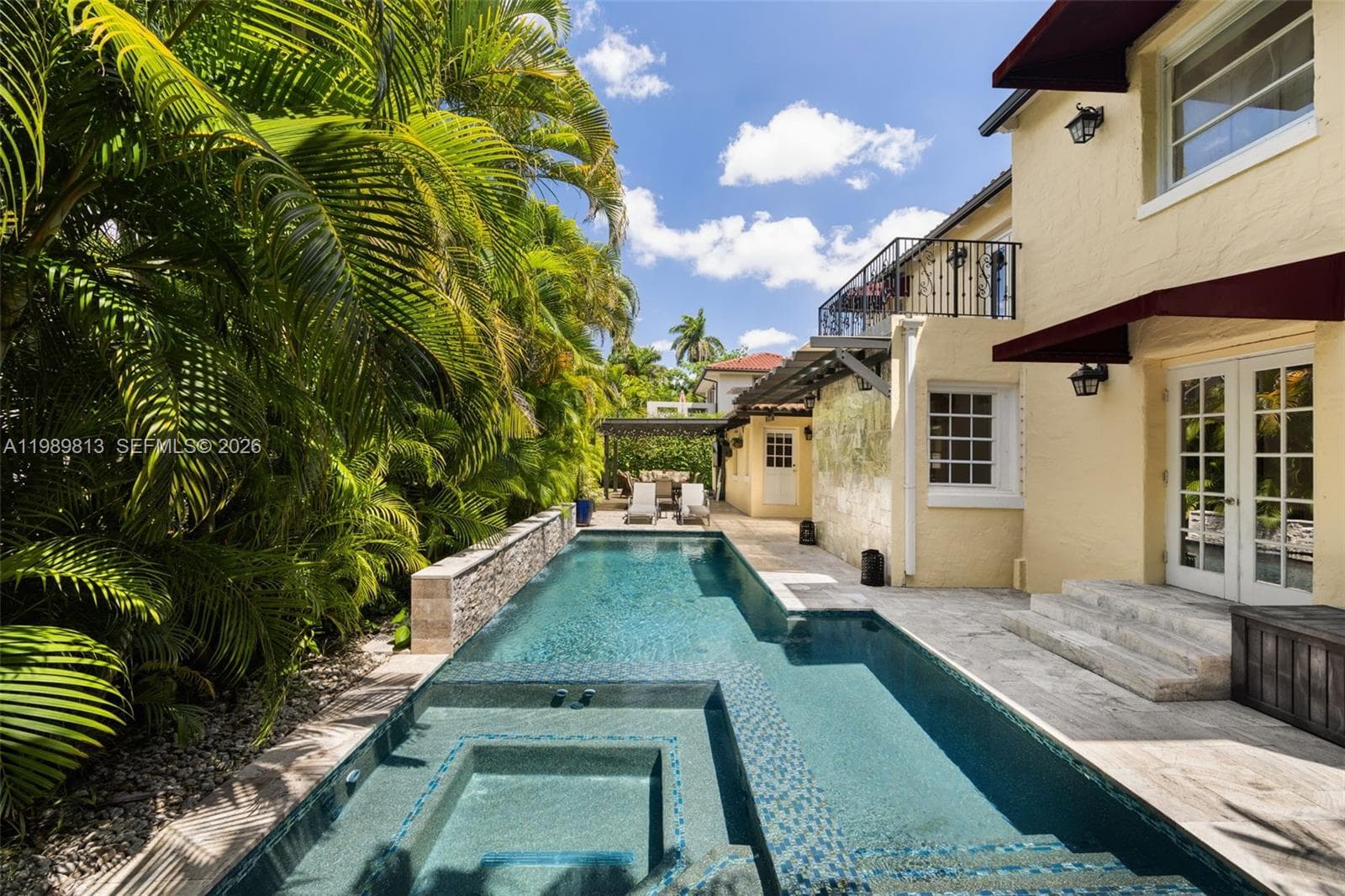 4206 Alhambra Cir, Coral Gables FL 33146 — 35