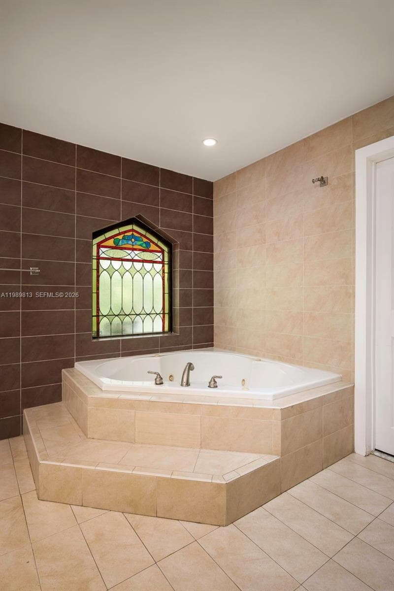 4206 Alhambra Cir, Coral Gables FL 33146 — 29