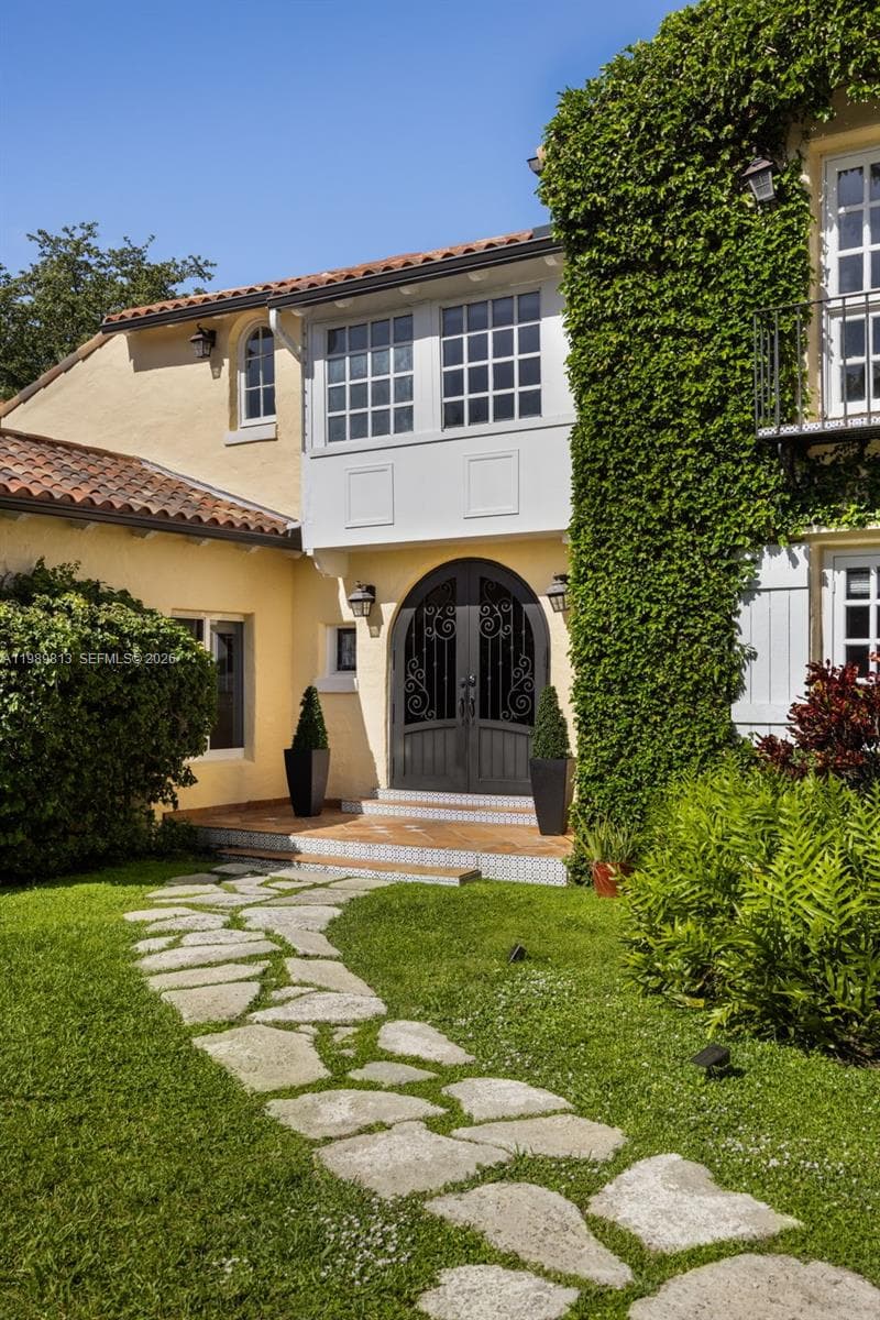 4206 Alhambra Cir, Coral Gables FL 33146 — 4