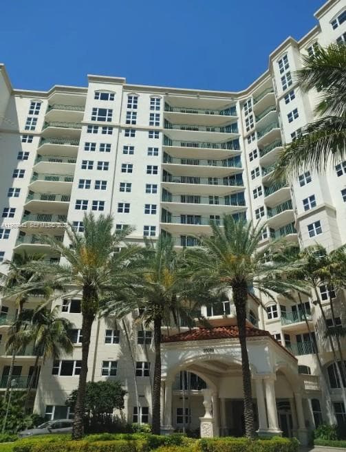 20000 E Country Club Dr # 201, Aventura FL 33180 — 27