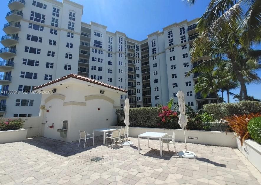 20000 E Country Club Dr # 201, Aventura FL 33180 — 28