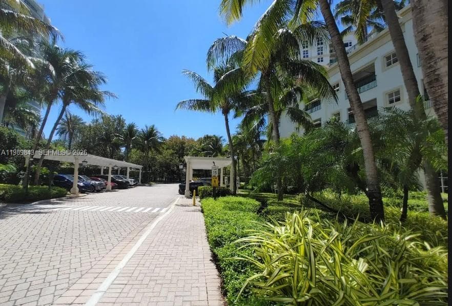 20000 E Country Club Dr # 201, Aventura FL 33180 — 30