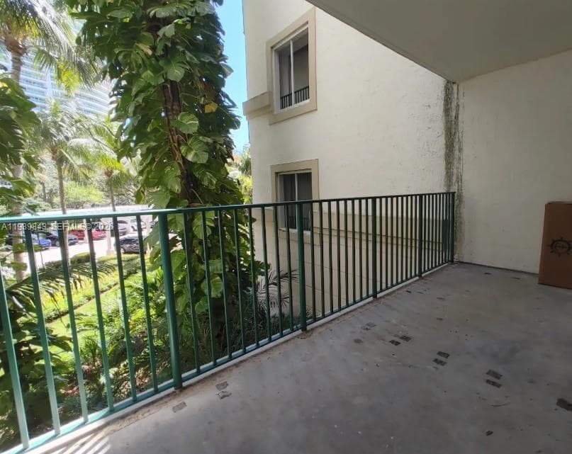 20000 E Country Club Dr # 201, Aventura FL 33180 — 11