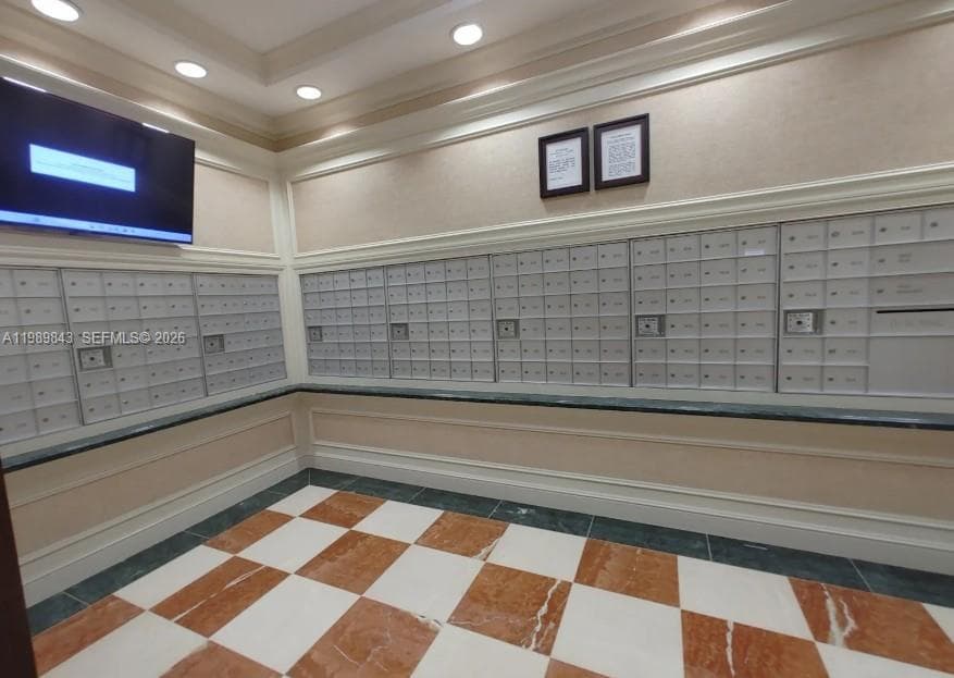 20000 E Country Club Dr # 201, Aventura FL 33180 — 35