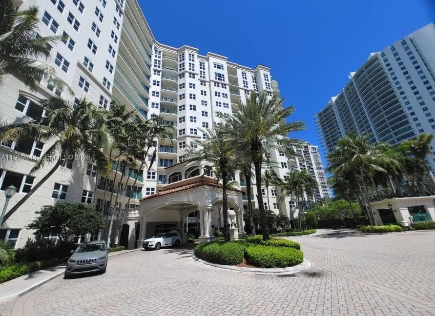 20000 E Country Club Dr # 201, Aventura FL 33180 — 31