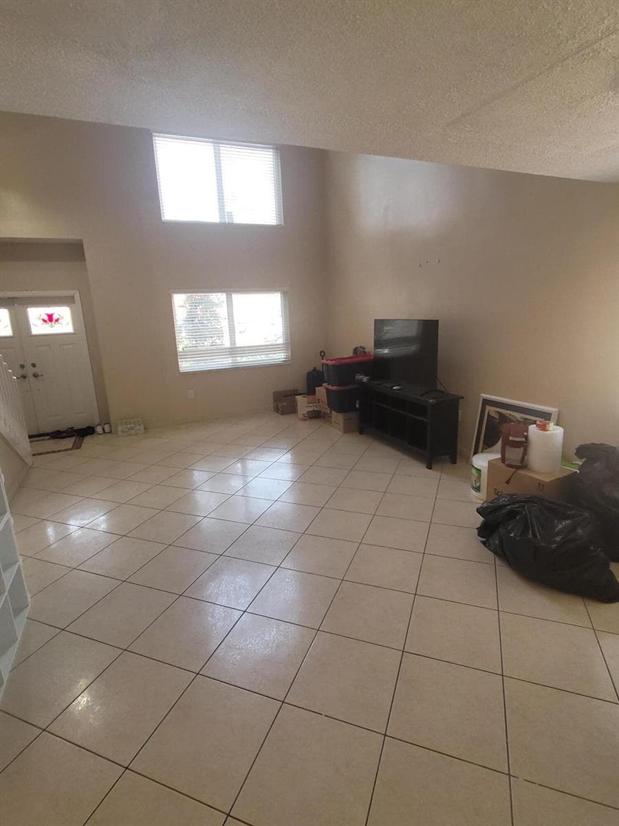 8448 NW 196th Terrace, Hialeah FL 33015 — 7