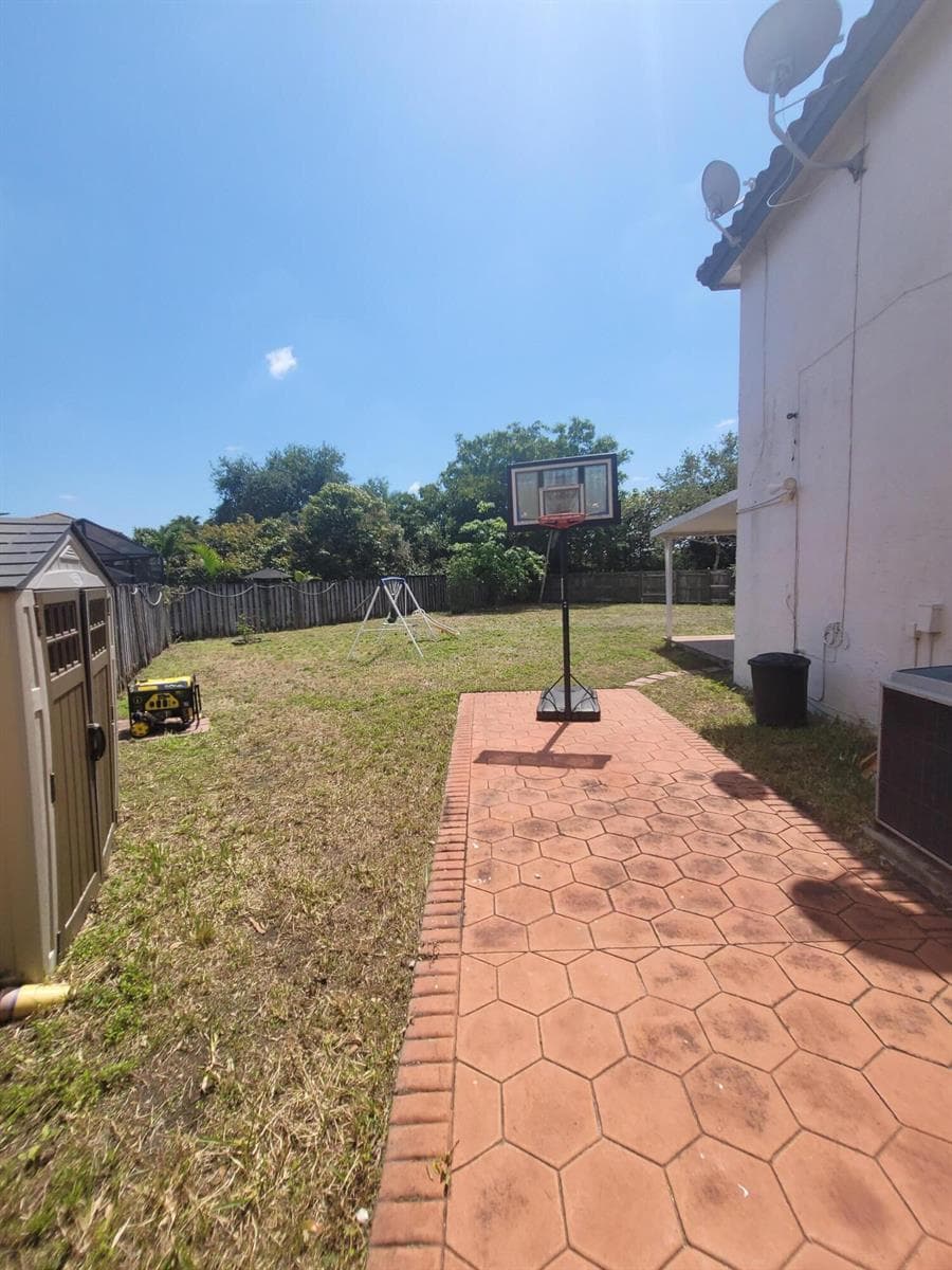 8448 NW 196th Terrace, Hialeah FL 33015 — 60