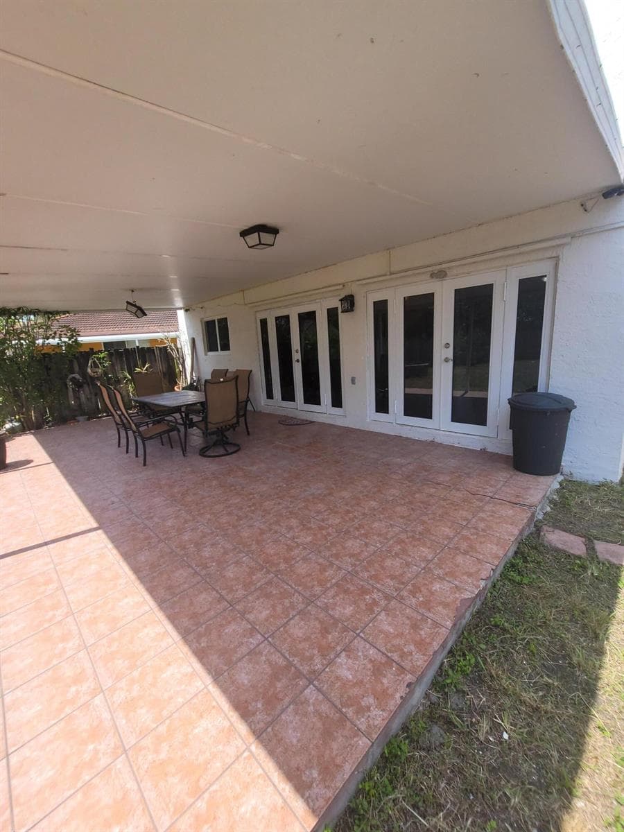 8448 NW 196th Terrace, Hialeah FL 33015 — 29